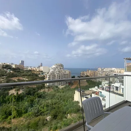 Spectacular Distant Seaview Appartement *