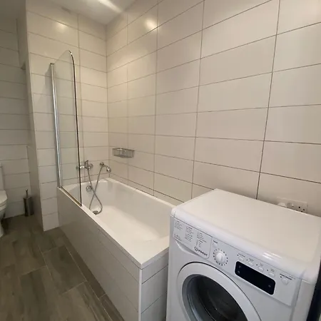 Spectacular Distant Seaview Appartement Sliema