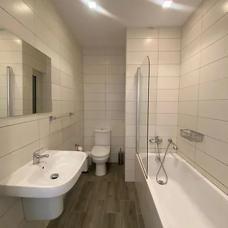 Spectacular Distant Seaview Appartement