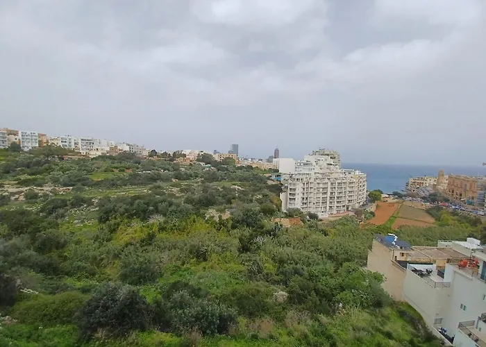 Daire Spectacular Distant Seaview Sliema
